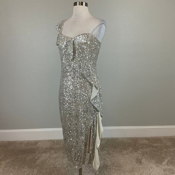 Aidan Mattox Sequined One Shoulder Ruffled Sheath Cocktail Dress Silver Size 12 - Picture 4 of 14